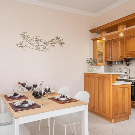 Apartman Dimitra &