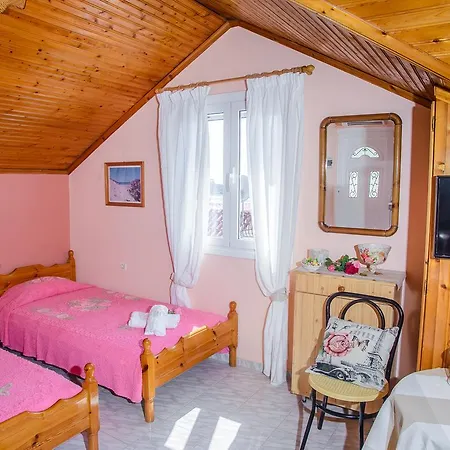 Apartman Dimitra & *