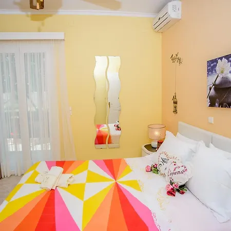 Apartment Dimitra &