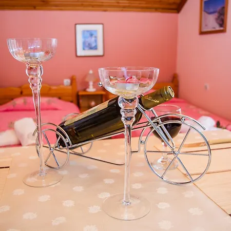 Dimitra & Apartment Minia