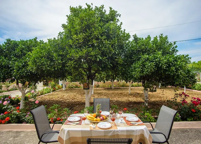 Dimitra & Apartment Minia